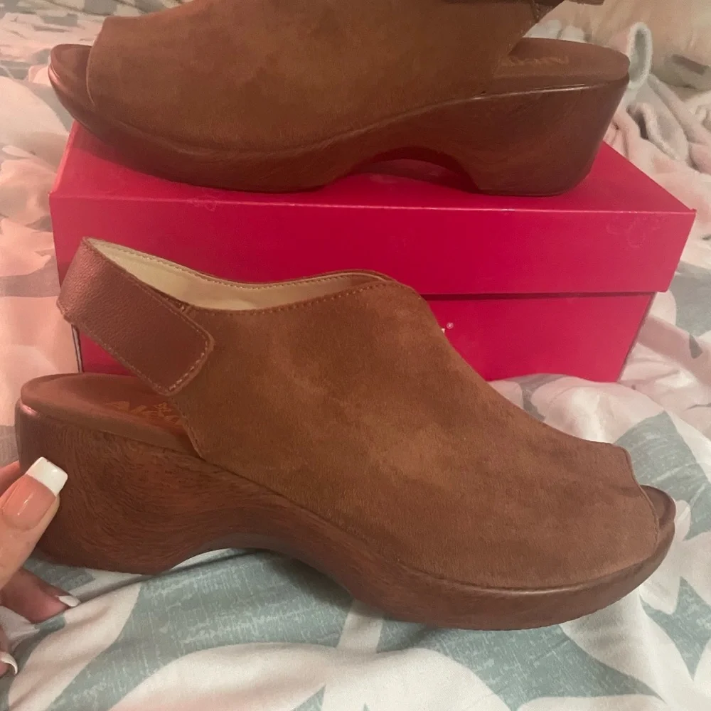 Alegria Rosie Brown Suede Wedge Shoes